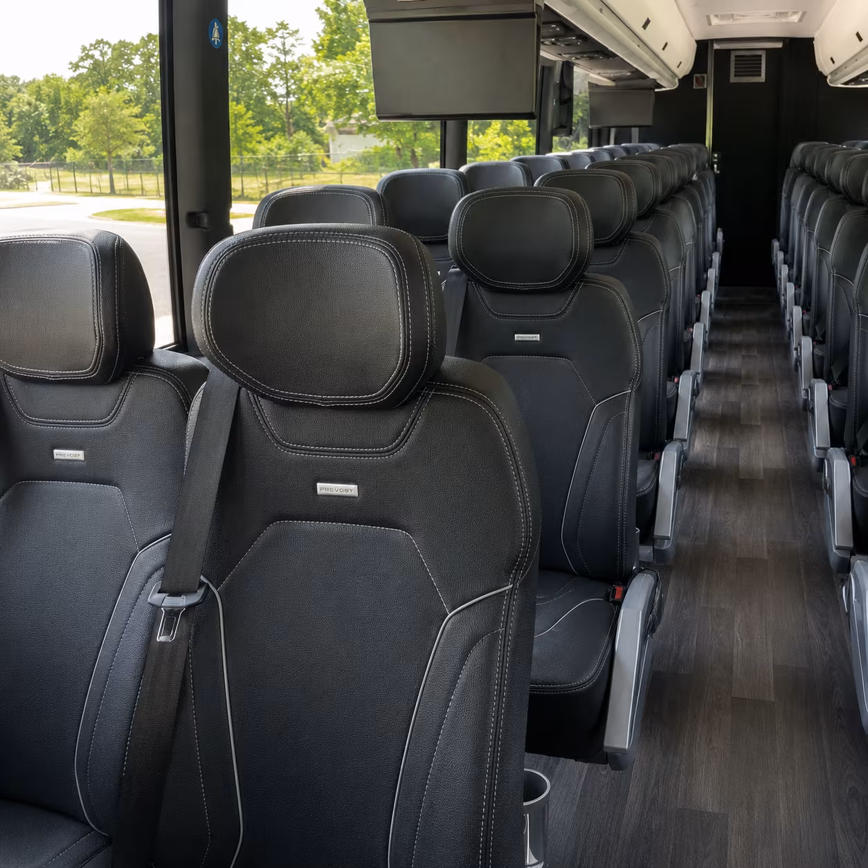 eastvalecharterbuscompany com connects you to the right bus for youth group retreats and camp trips