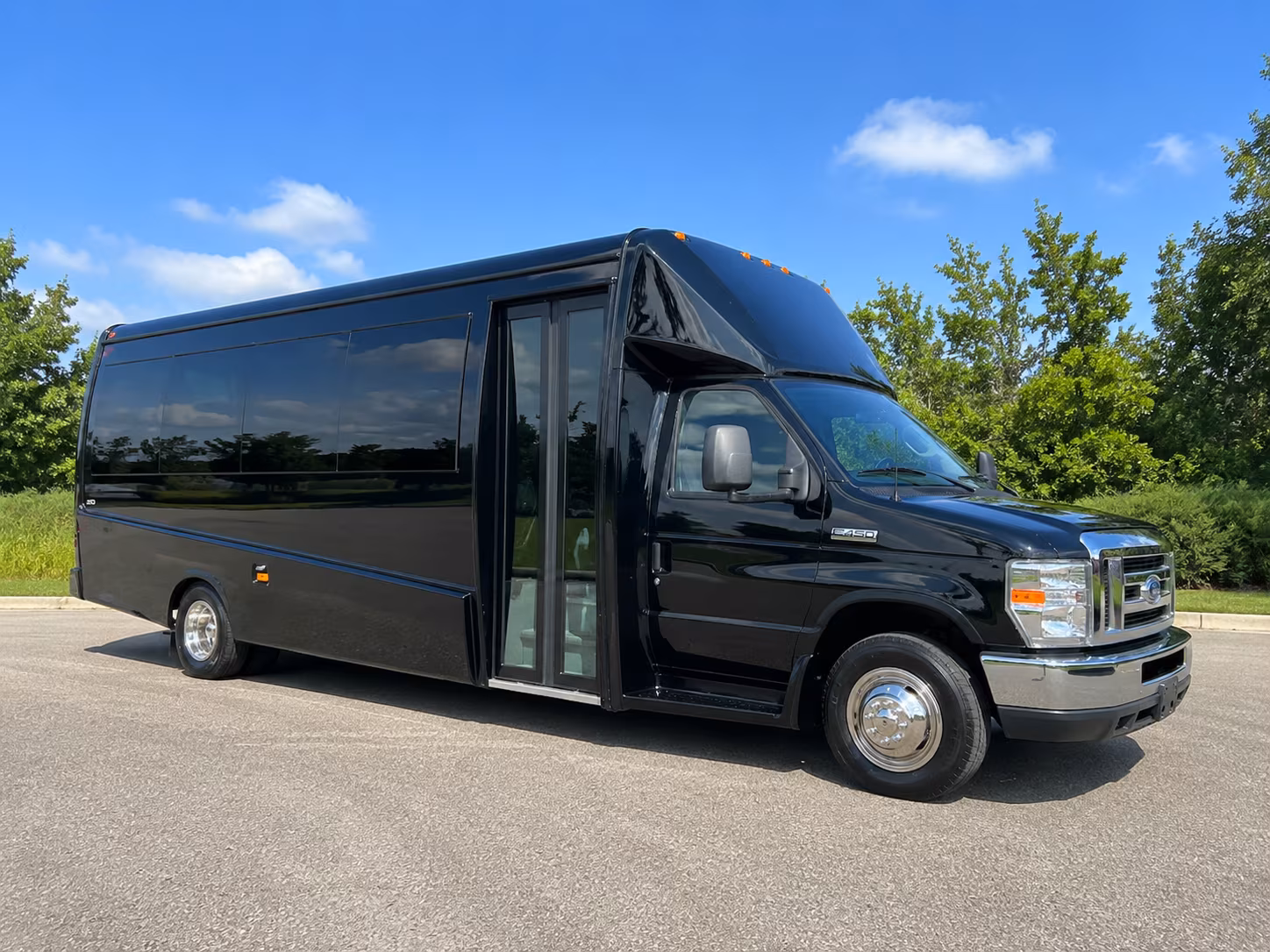 fontana charter buses for fontana military and government groups