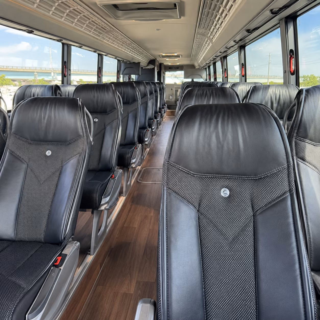 lake elsinore charter bus rental