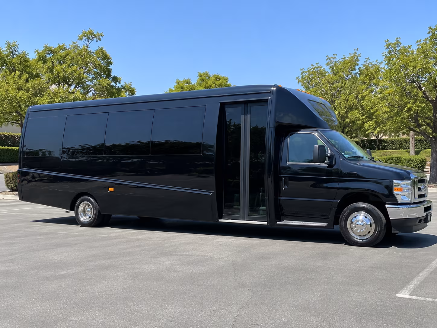 ontario bus rentals to ontario private events made easy