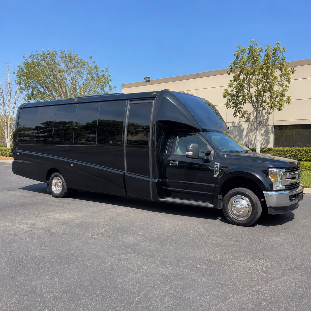 ontario prom party bus and charter bus rentals