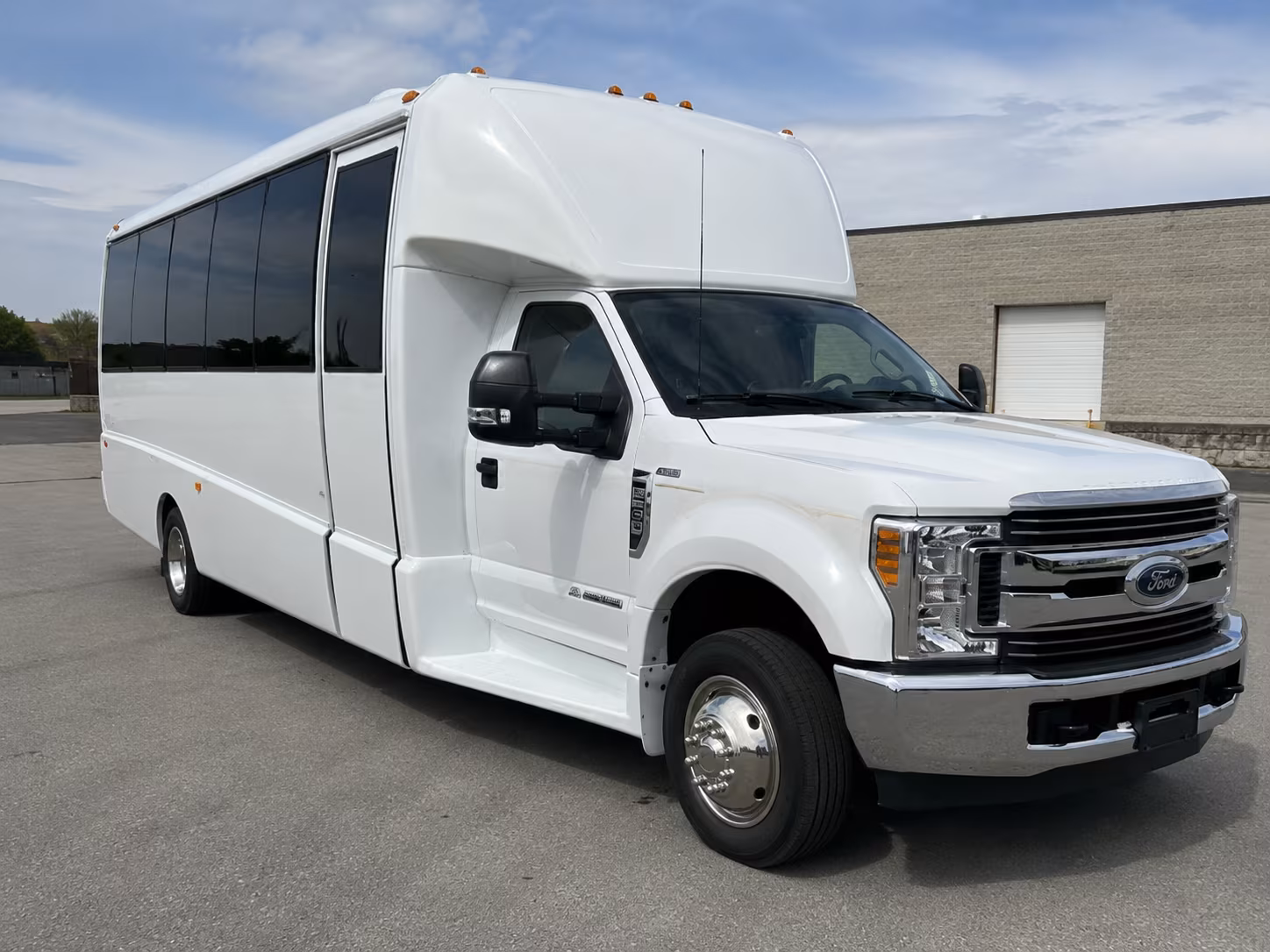 ontario rent a charter bus for your ontario church group